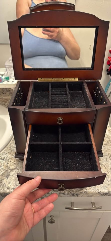 Wood jewelry box with mirror and drawers - photo 3