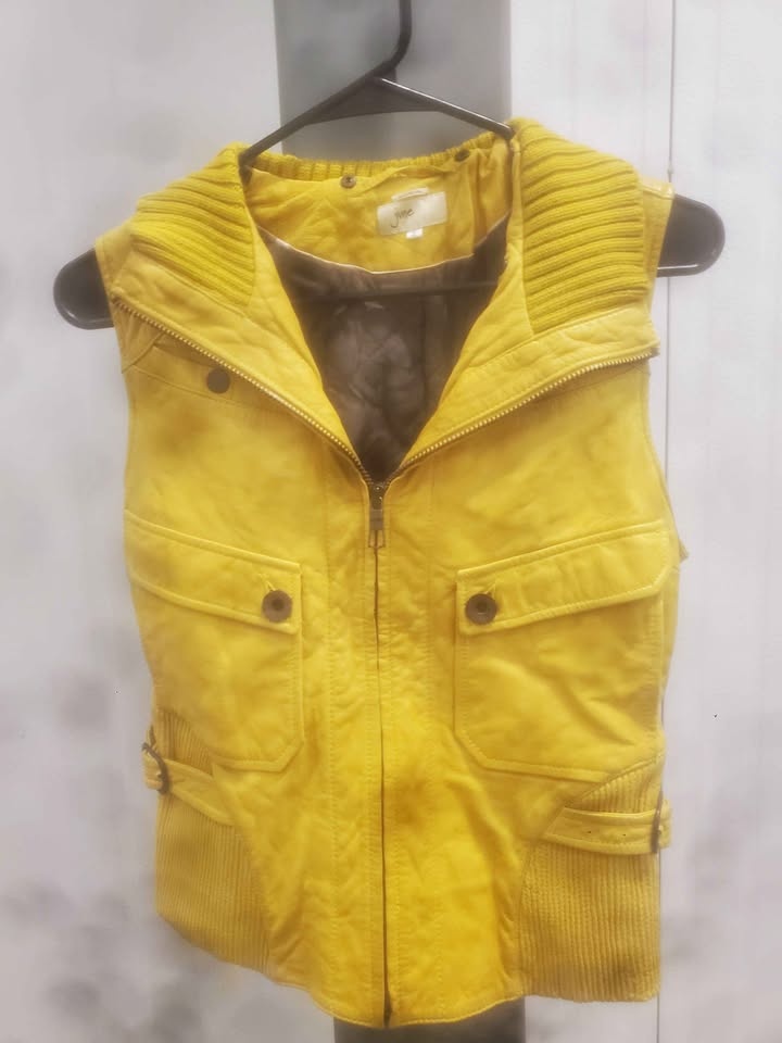 Vegan leather vest - photo 4