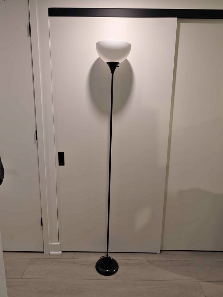 Vertical Lamp