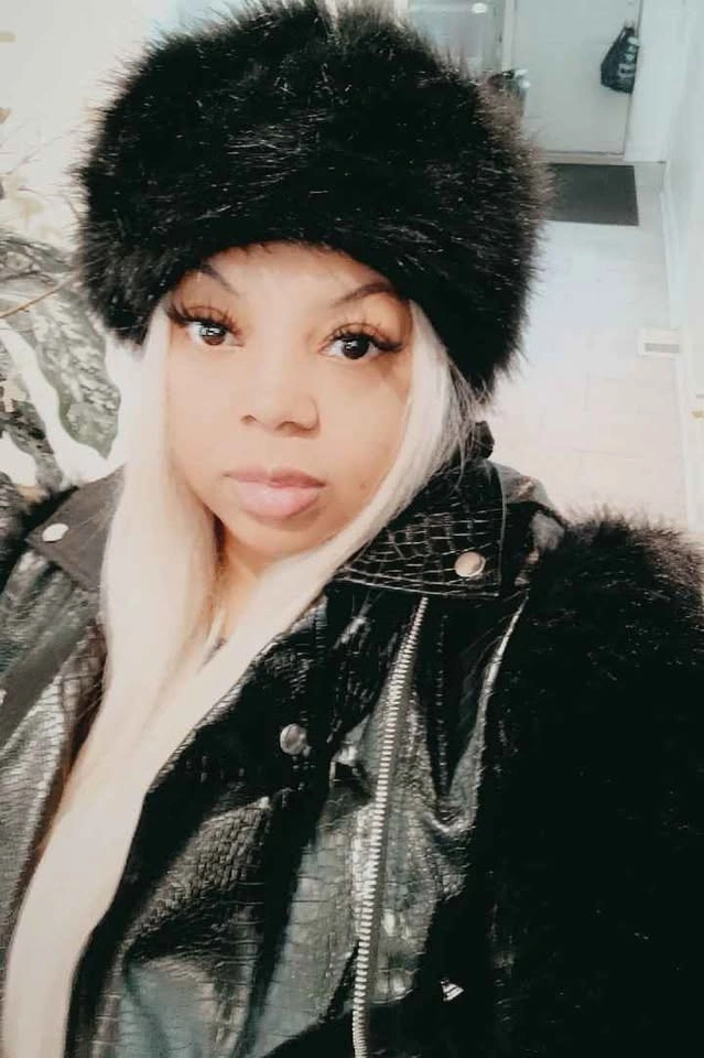 Faux Leather with Faux Fur Sleeves - photo 3