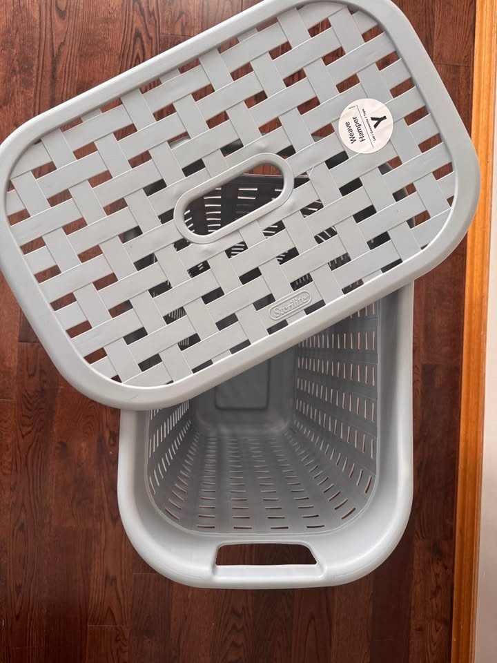 Laundry Bucket – Excellent Condition 🧺 - photo 3