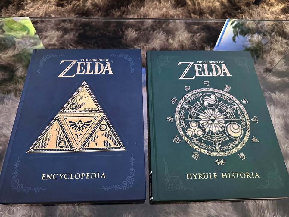 Zelda Encyclopedia & Hyrule Hardcover Books - photo 2