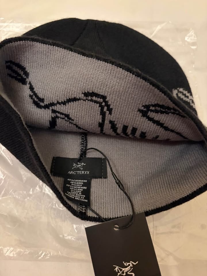 Arc'teryx Beanies - photo 5