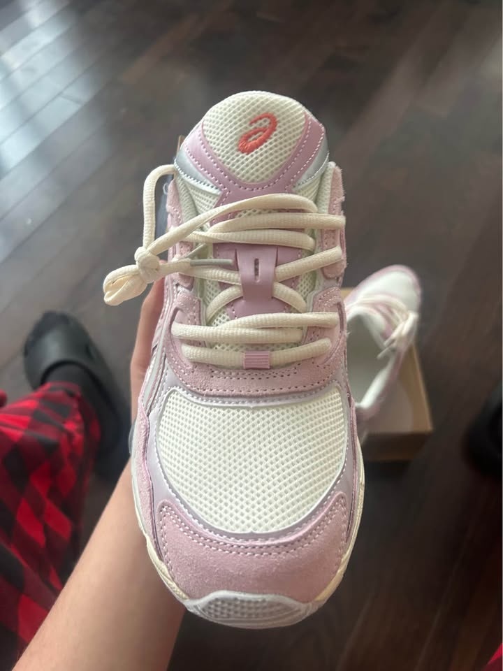 ASICS GEL-NYC Rose & Cream – Brand New – Size 9.5M / 11W - photo 5