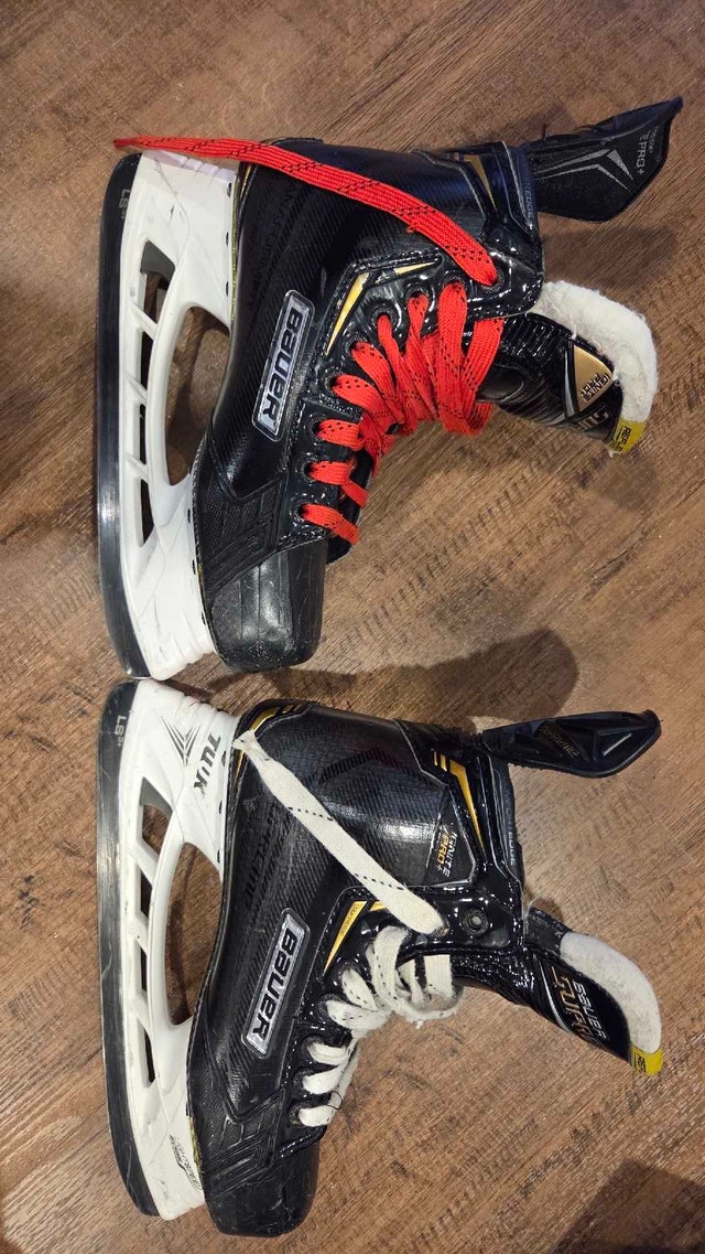 Bauer Supreme Ignite Pro Plus Hockey Skates (US 8)