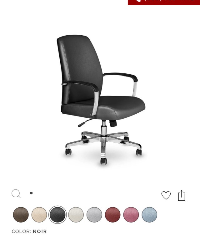 3x Customer Nail Salon Chairs