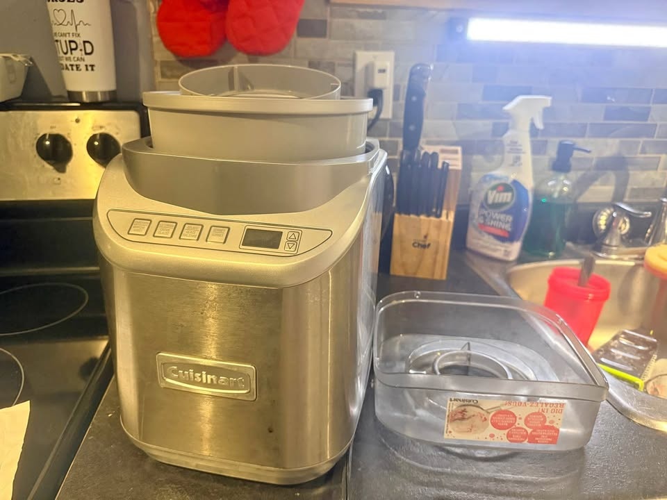 Cuisinart ICE-70C Series Ice Cream Maker