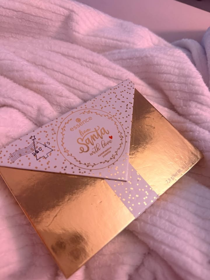 essence from Santa with Love Eyeshadow Palette 12 Shades - photo 2