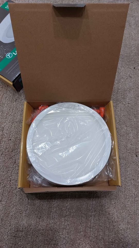 2x Flush Mount Lights 7" (+Free Used Lights!) - photo 2