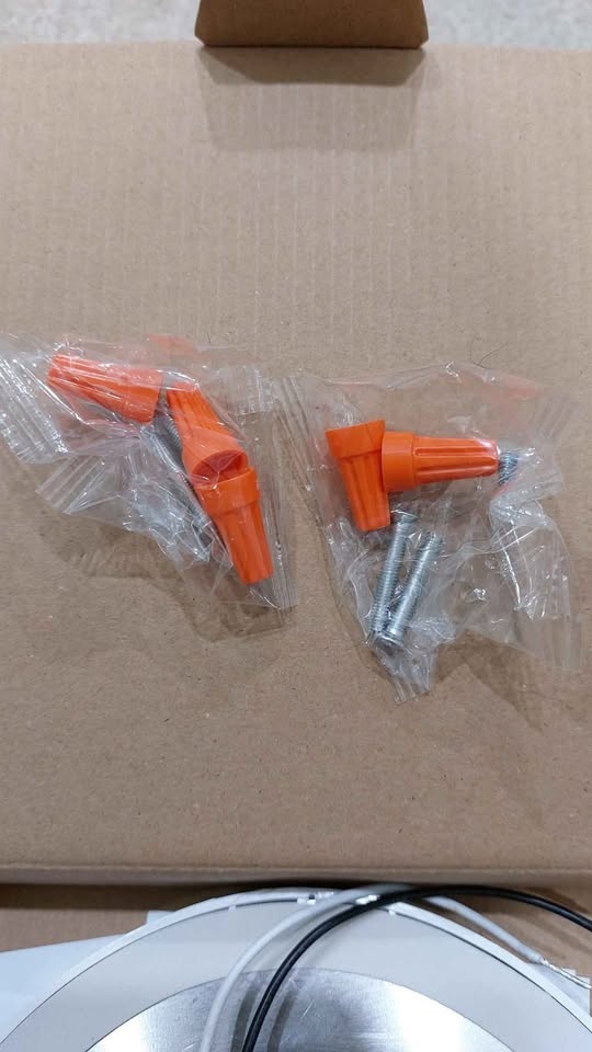 2x Flush Mount Lights 7" (+Free Used Lights!) - photo 4