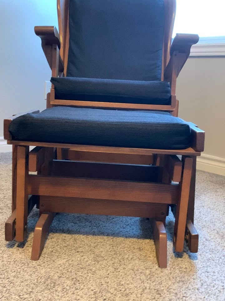 Recliner chair (( moving sale)) - photo 5