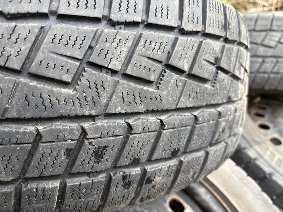 225/60R17 Winter Tires on 5x114.3 Wheels - photo 5