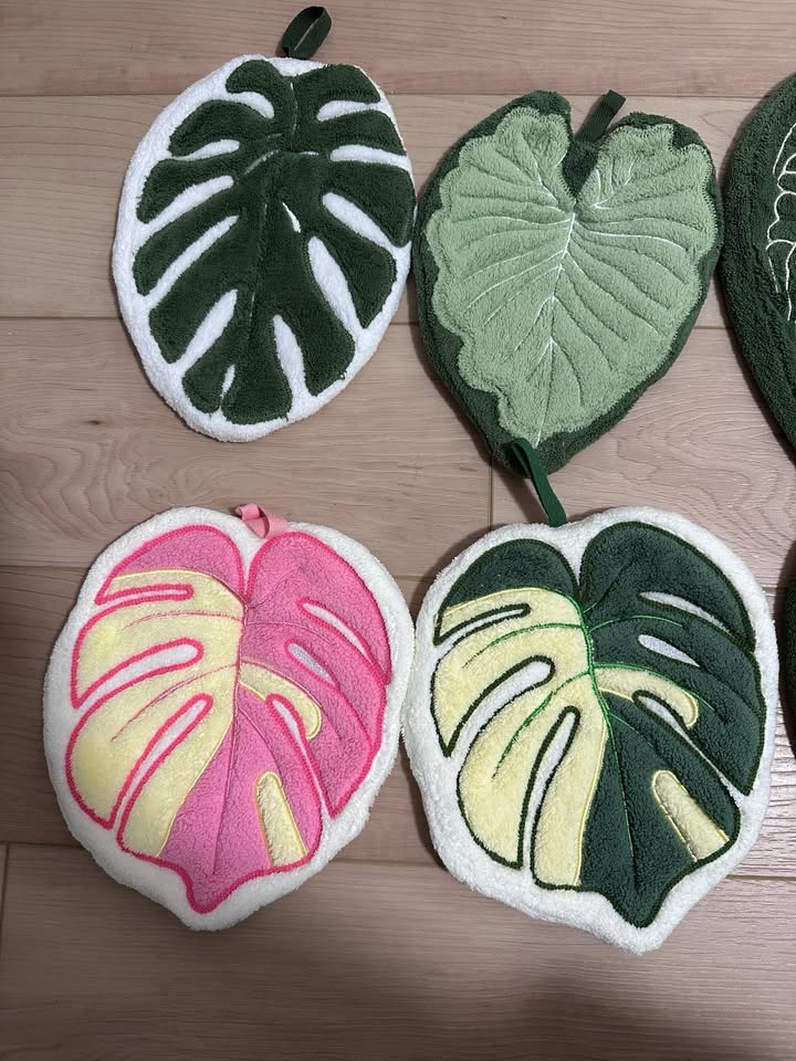 Leaf Pattern Hanging Towel - $4/ea or 5 for $15 - Scarborough - photo 2