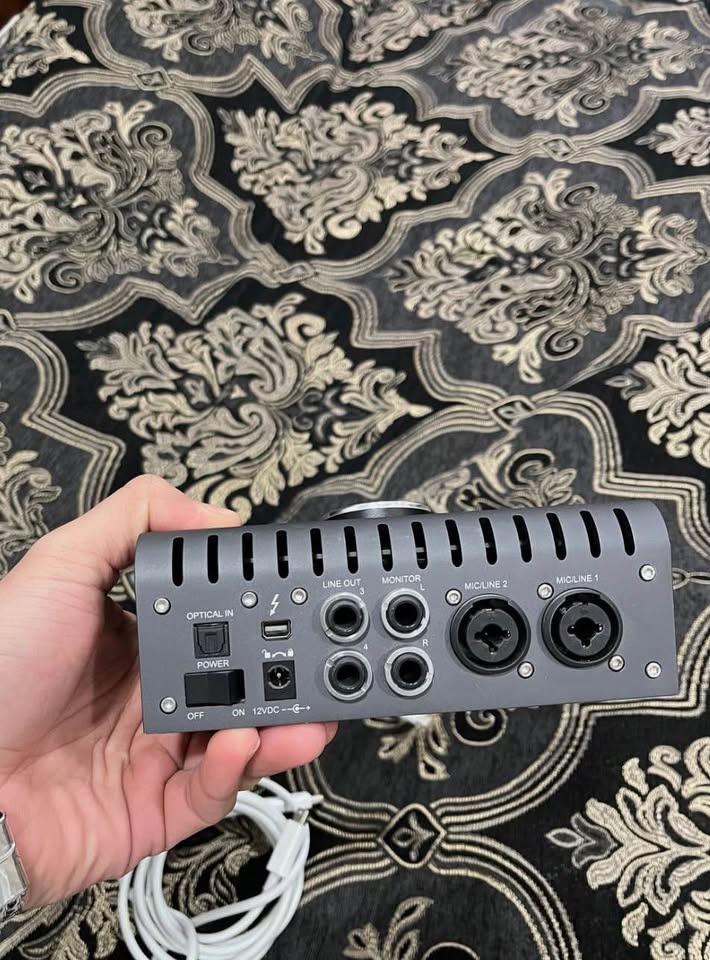 UAD Apollo Twin - Thunderbolt 2 - Great Condition - photo 3