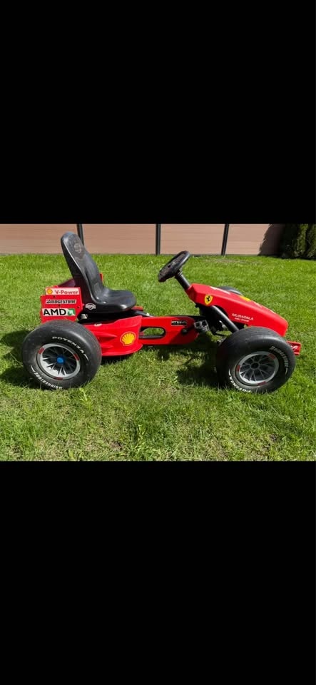 Berg Ferrari F1 Pedal Go-kart - photo 3