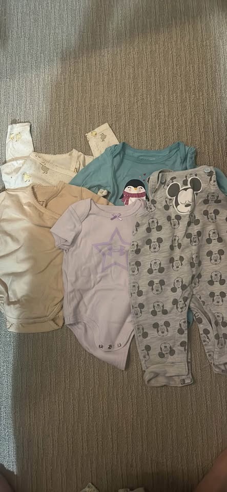 Baby Clothing (3-12 Months) $3 per piece - photo 2