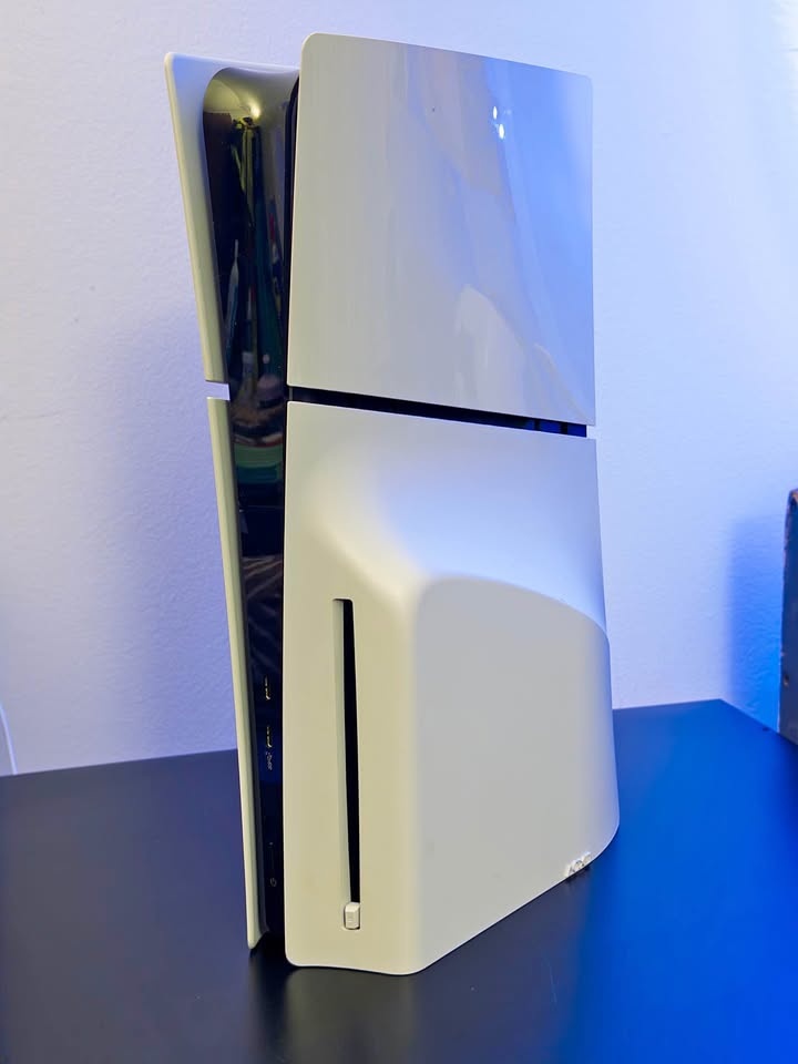 PS5 Slim Disc | Recently Serviced | Clean |