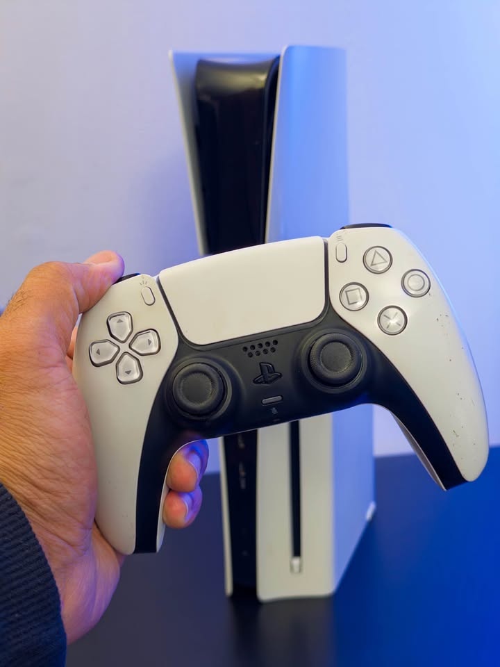 PS5 Slim Disc | Recently Serviced | Clean | - photo 2