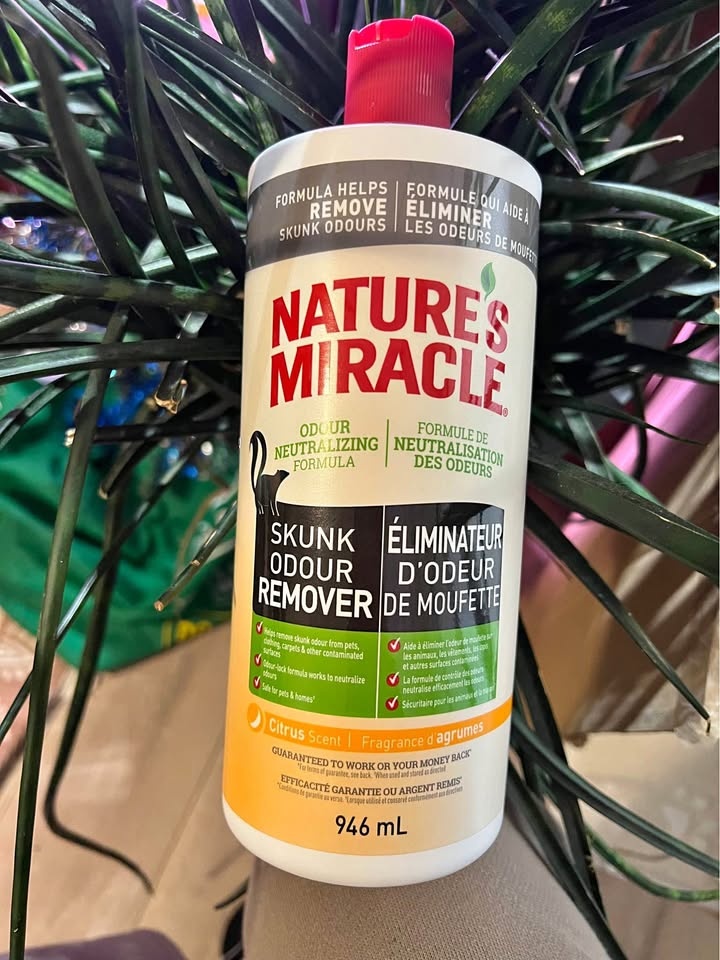 Nature's Miracle Skunk Odour Remover – 946 mL
