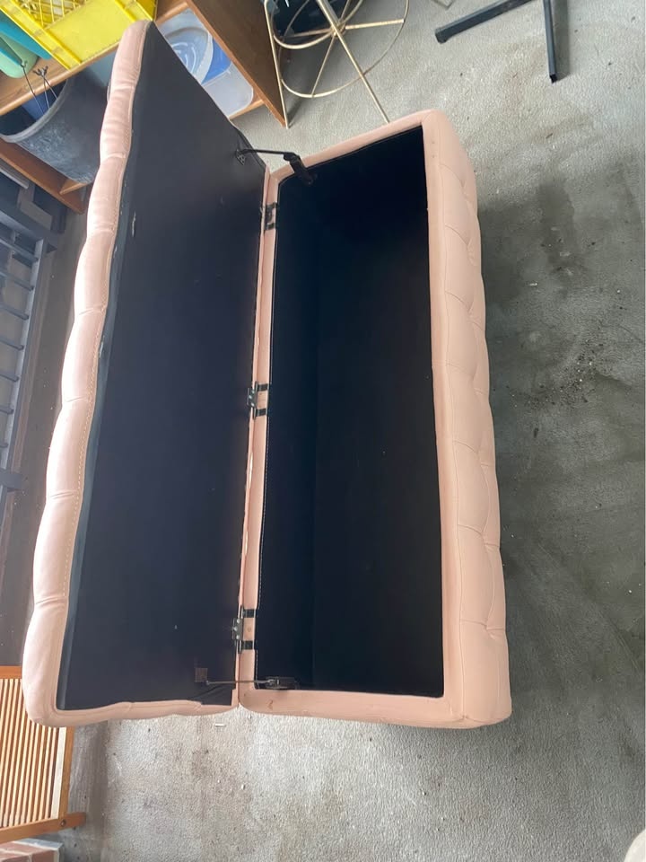 Blush Pink Tufted Storage Bench - photo 2