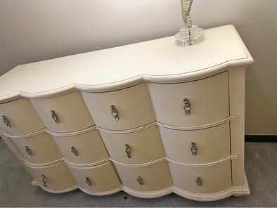 Solid Wood quality Dresser with Crystal Pulls