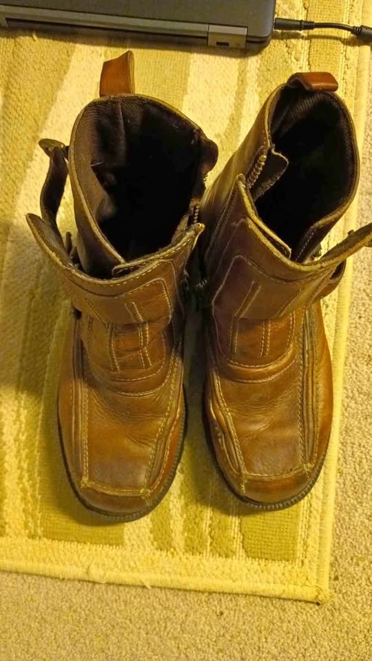GBX Men's Leather Boots Size 11