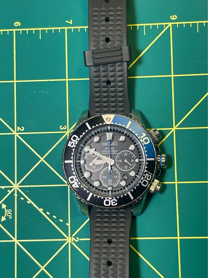 Seiko SSC017 Solar Chronograph Dive Watch - photo 4