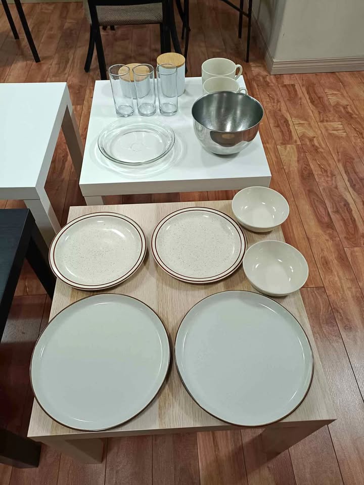 Set of plates, bowls, glasses