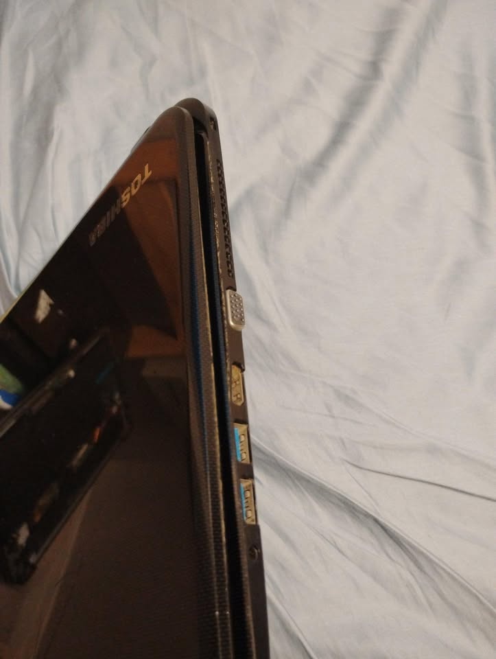 Toshiba Satellite i5 Laptop - 8GB RAM, 128GB SSD, Win 11, Office - photo 3