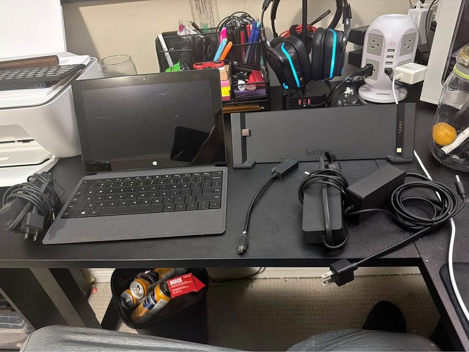 Microsoft Surface Pro 3 Bundle - Keyboard, Dock, Charger