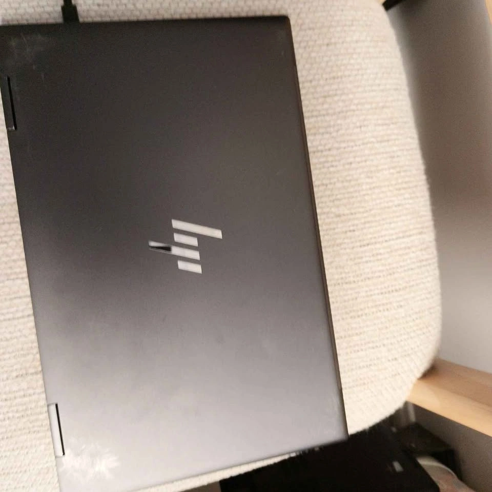 HP Envy 2-in-1 Laptop Ryzen 5, 8GB RAM, 236GB SSD, Win 11 - photo 5