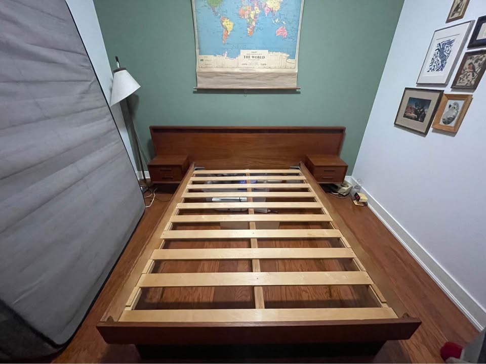 MCM Double Bed Frame - photo 2