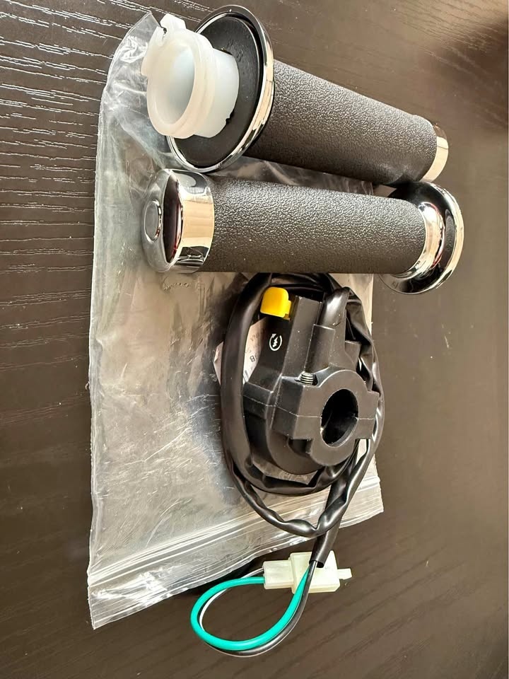 Acouto ABS Motorcycle Handlebar Grip