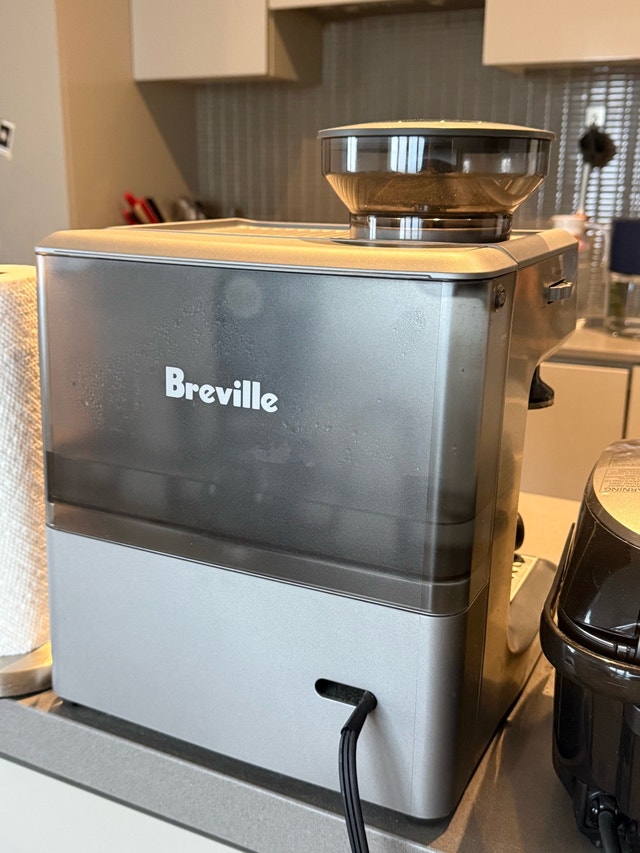 Breville Barista Express Espresso Machine - photo 2