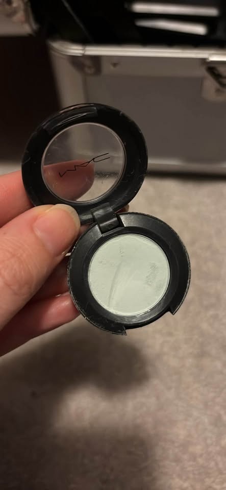 MAC Eyeshadow Palette & 2 Singles + Sephora Single - photo 4