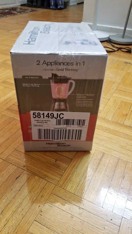 Hamilton Beach 2-in-1 Juicer & Blender - Brand New