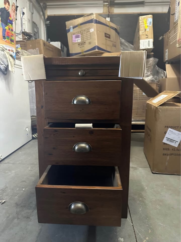 Centerville 3-Drawer Nightstand - Modern Storage - Open Box Deal - photo 2