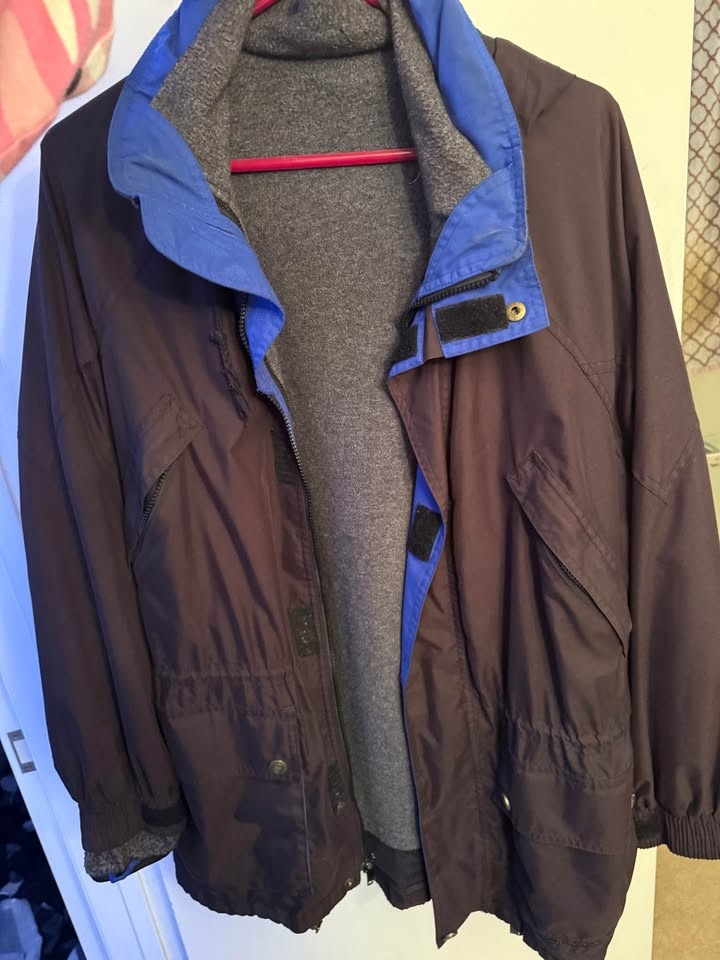 SPEEDO black and blue winter jacket for sale! Perfect condition - photo 2