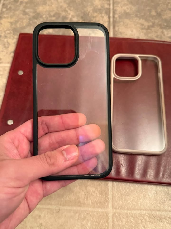 iPhone 14 Pro Max Spigen Cases (Perfect Condition) - photo 3