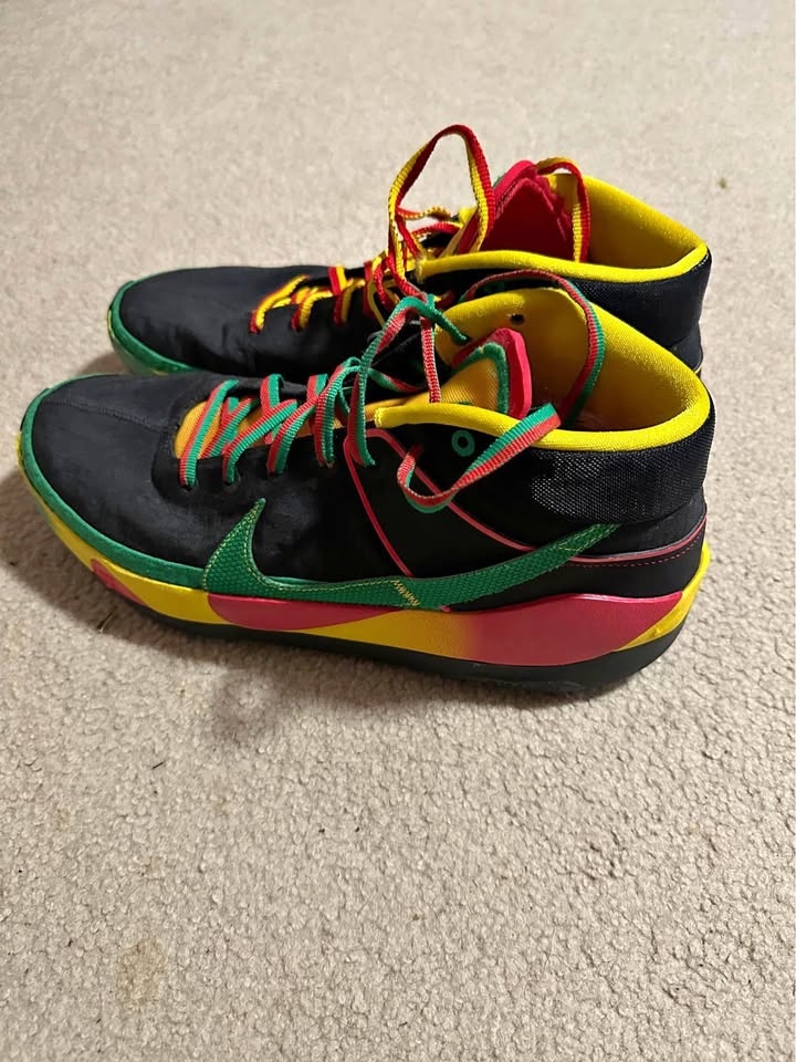 Nike Kevin Durant Basketball Sneakers - Size 13