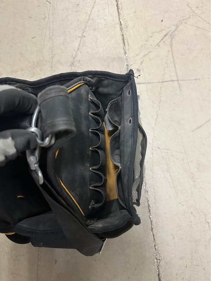 Dewalt Electrical Tool Bag - photo 3