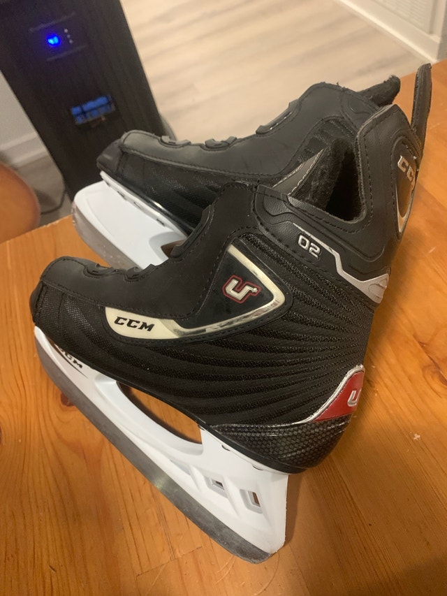 CCM Hockey Skates easy lace mechanism Size 3 - photo 2
