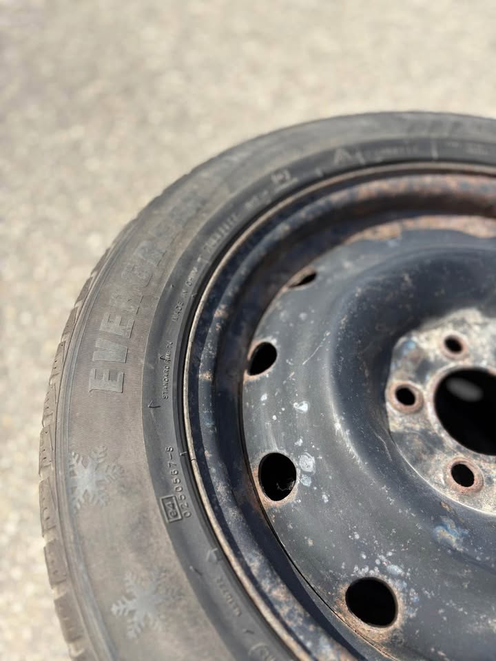 Two Winter Tires on Wheels (215/55R16 on 5x114.3) - photo 5