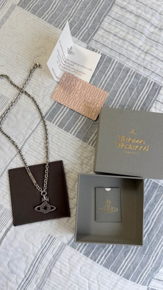 Vivienne Westwood Necklace - Authentic - photo 3