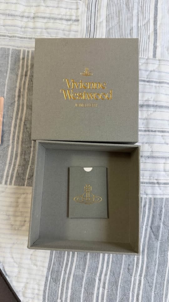 Vivienne Westwood Necklace - Authentic - photo 4