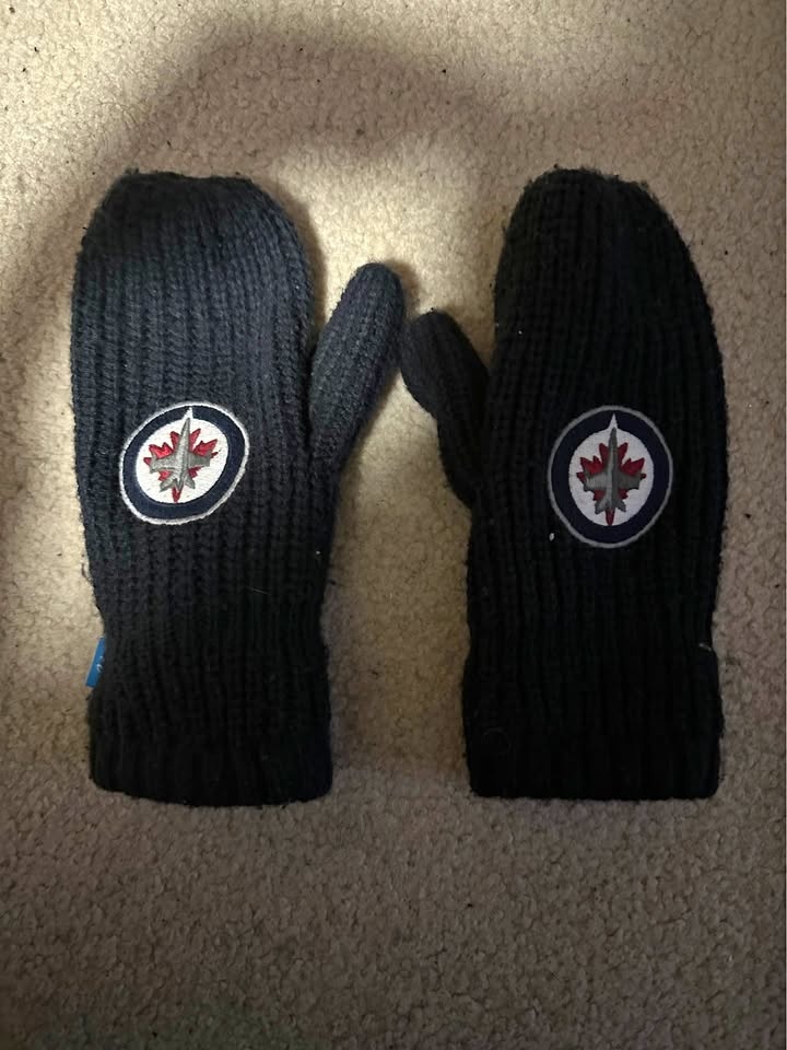 Winnipeg Jets Women's Winter Gloves/Mittens