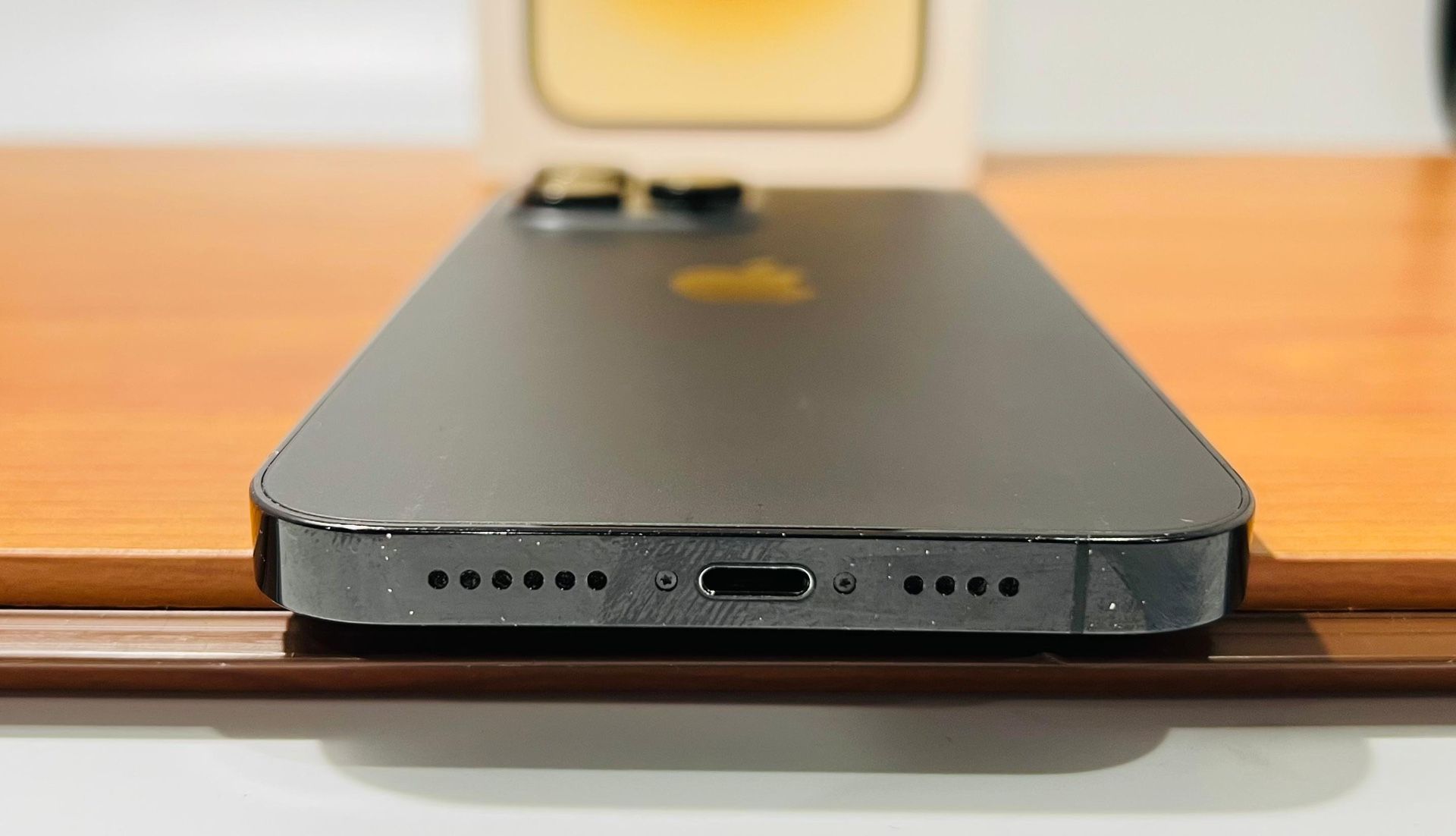Apple iPhone 14 Pro Max 1TB UNLOCKED HOLIDAY SPECIAL $550 - photo 2