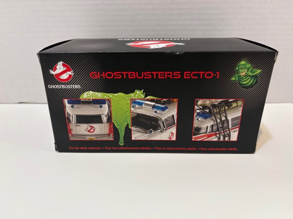 Hot Wheels Elite Ghostbusters Ecto-1 (1:43 scale) - photo 2