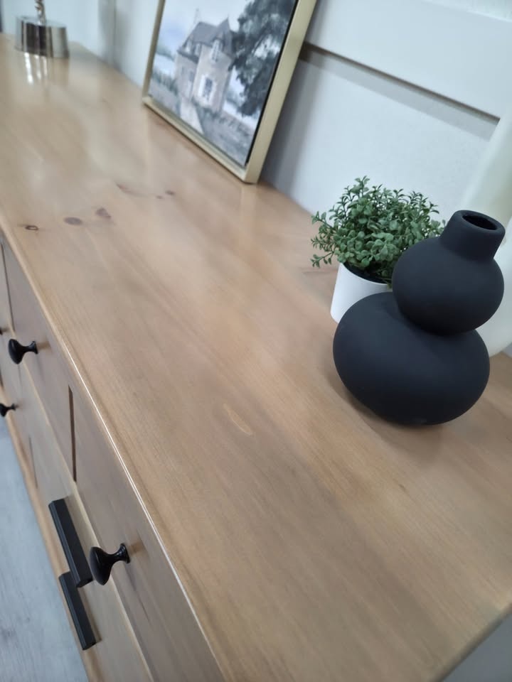 Beautiful Natural Wood 9-Drawer Dresser - photo 5