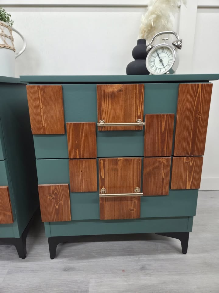 Refinished Night Stands - Matching Pair - photo 5